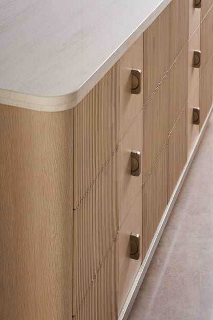Caracole - Modern Principles Rhythm Dresser - M143-022-032