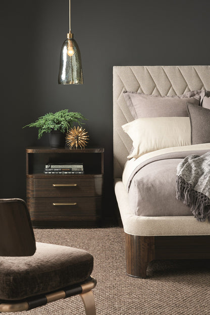 Caracole - Modern Streamline Upholstered Queen Bed - M023-417-101