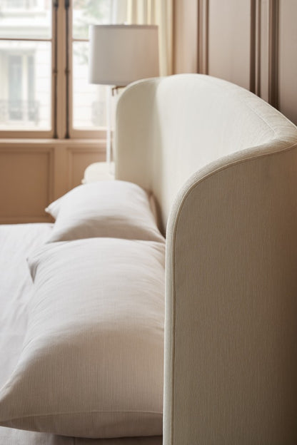 Caracole - Soft Embrace Bed - King - CLA-022-121 view 3
