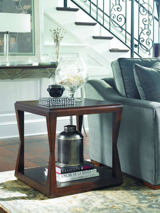 Century Furniture - Paragon Club - Decoeur Chairside Table - 41H-623 veiw 1