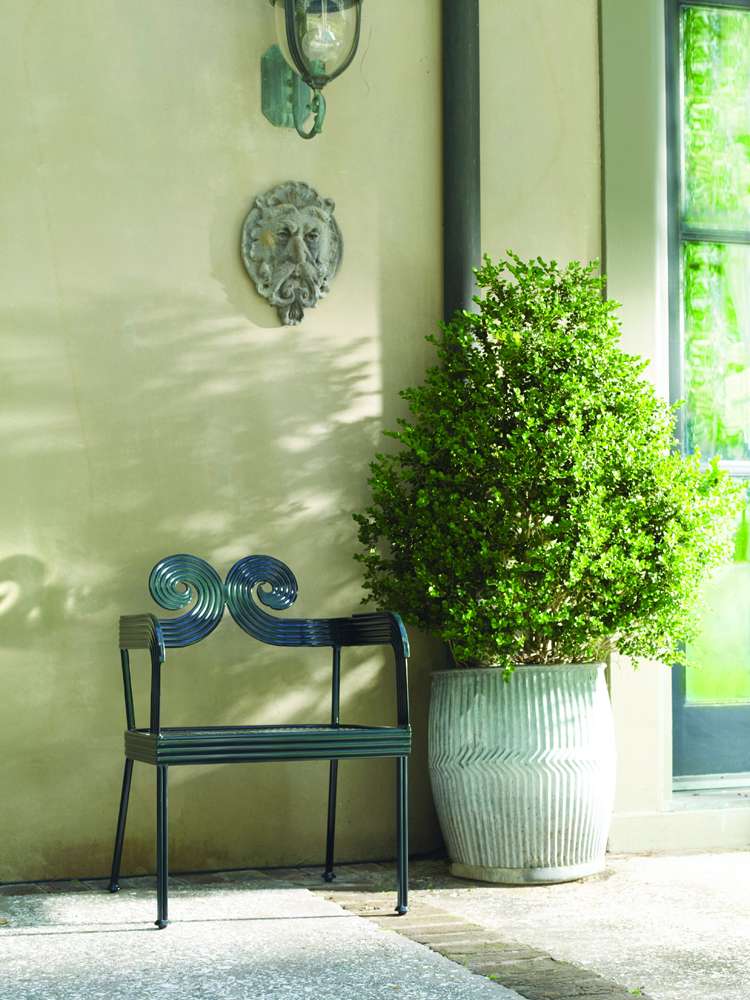 Century Furniture - Thomas OBrien - Augustine Scrolled Side Chair - AE-D41-11 veiw 3