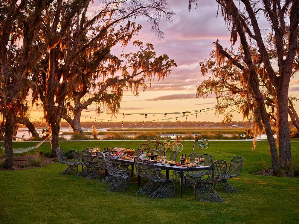 Coastal Living Outdoor -  Seneca Dining Table - U012753 veiw 7