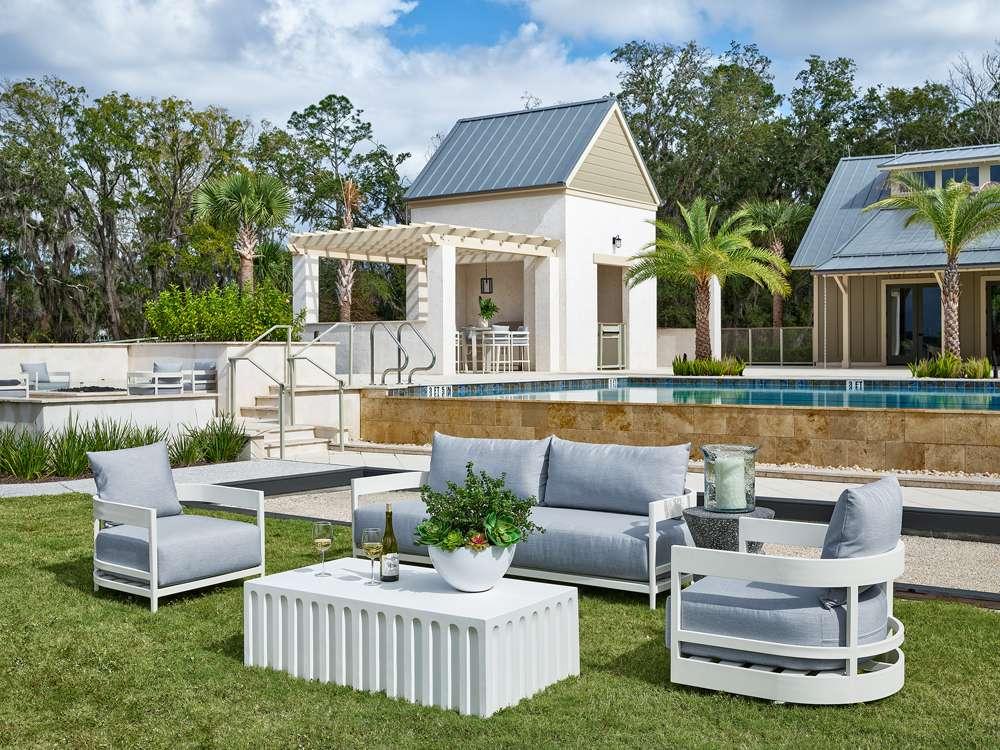 Coastal Living Outdoor -  South Beach Sofa - U012800 veiw 3