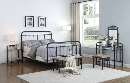 Coaster -  Livingston Queen Bed - 300399Q veiw 2
