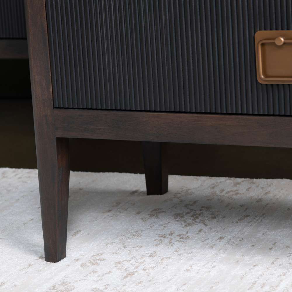 Crestview Collection - Worthington Three-Drawer Chest - CVFDR1048 veiw 5