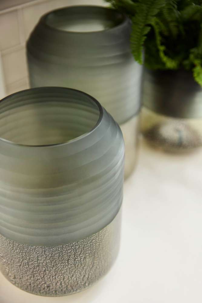 Cyan Design - Alchemy Vase in Grey and Guilded Silver - Medium - 11103 veiw 9