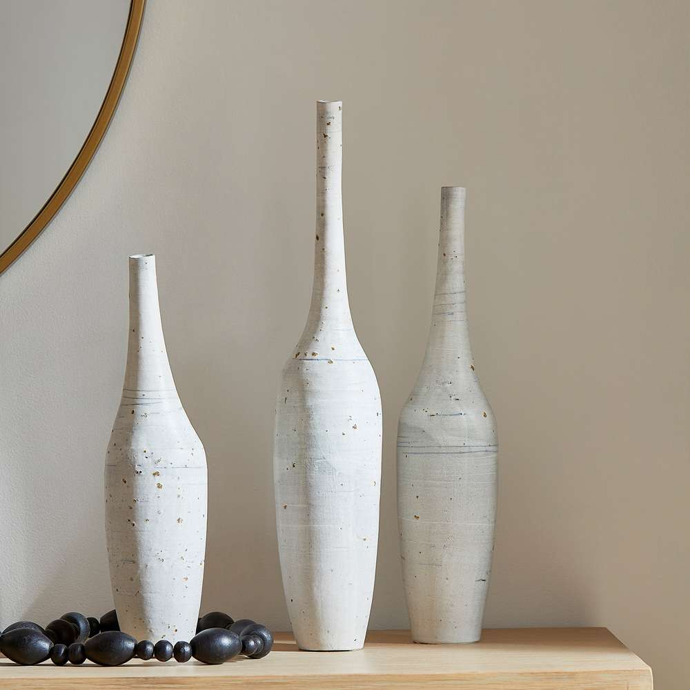 Cyan Design - Gannet Vase in Off White - Medium - 11409 veiw 2