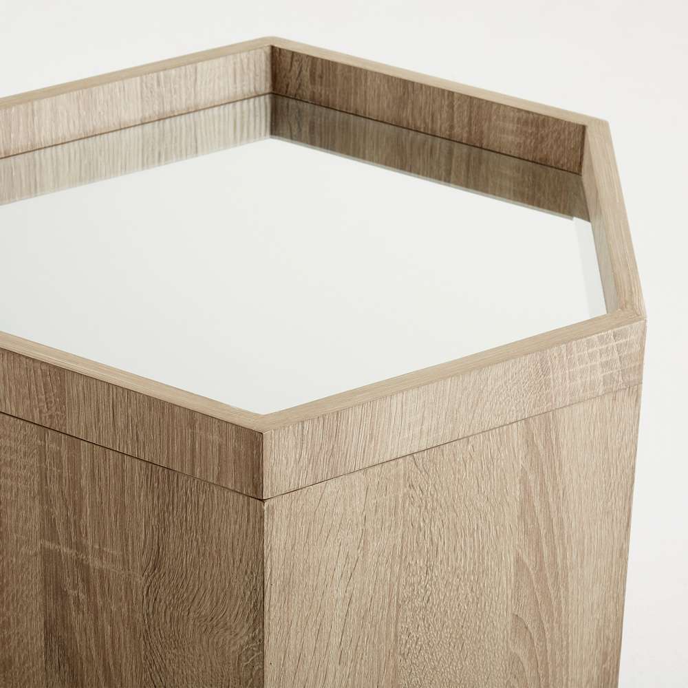 Cyan Design - Honeycomb Tray Table in Oak Veneer - Small - 09886 veiw 2