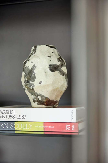 Cyan Design - Mod Vase in Black and White - Small - 10941 veiw 4