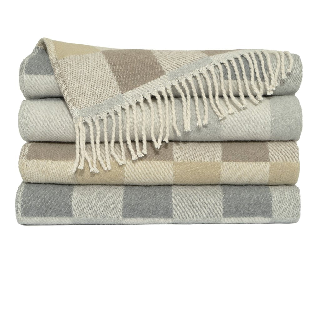 D.V. KAP Home - Cintia Throw - B-1066 view 1