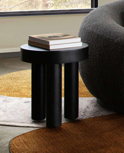 Diamond Sofa - Rune 16in Round End/Accent Table w/ Solid Acacia Wood Top & Iron Leg Base in Black Finish - RUNEETBL veiw 4