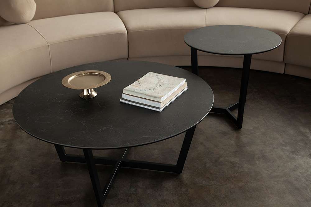 Diamond Sofa - Onyx Round Cocktail Table w/ Black Ceramic Glass Top & Black Metal Leg - ONYXCTBL veiw 5