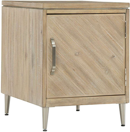 Emery Park - Maddox Chairside Table in Biscotti Finish - I644-9130 veiw 1