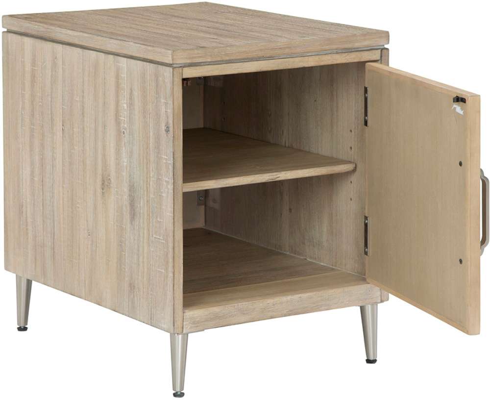 Emery Park - Maddox Chairside Table in Biscotti Finish - I644-9130 veiw 2