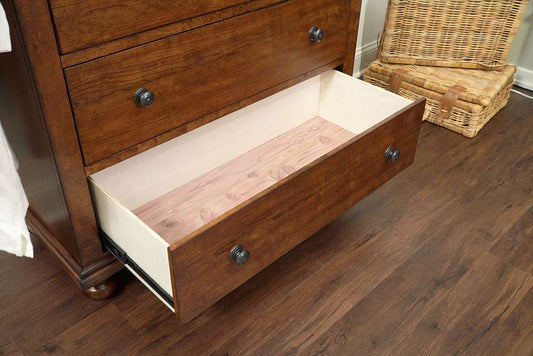 Emery Park  -  Oxford 5 Drawer Chest in Whiskey Brown Finish  - I07-456-WBR-1 veiw 2