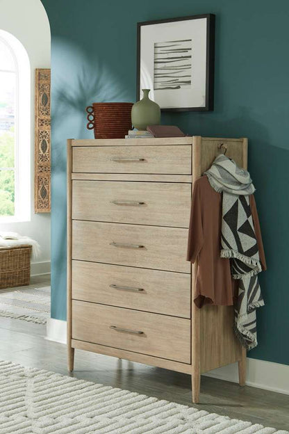 Emery Park - Shiloh Chest in Champagne Finish - I430-456 veiw 1