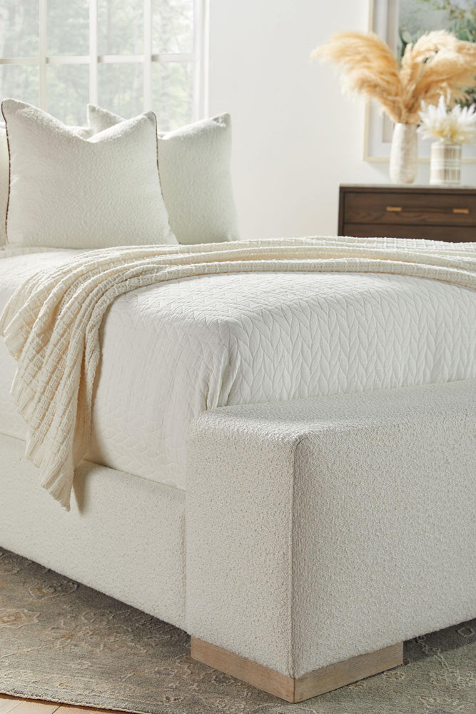 Essentials For Living - Stitch & Hand - Dining & Bedroom Warren Queen Bed - 7129-1.BOU-SNO/NG view 12