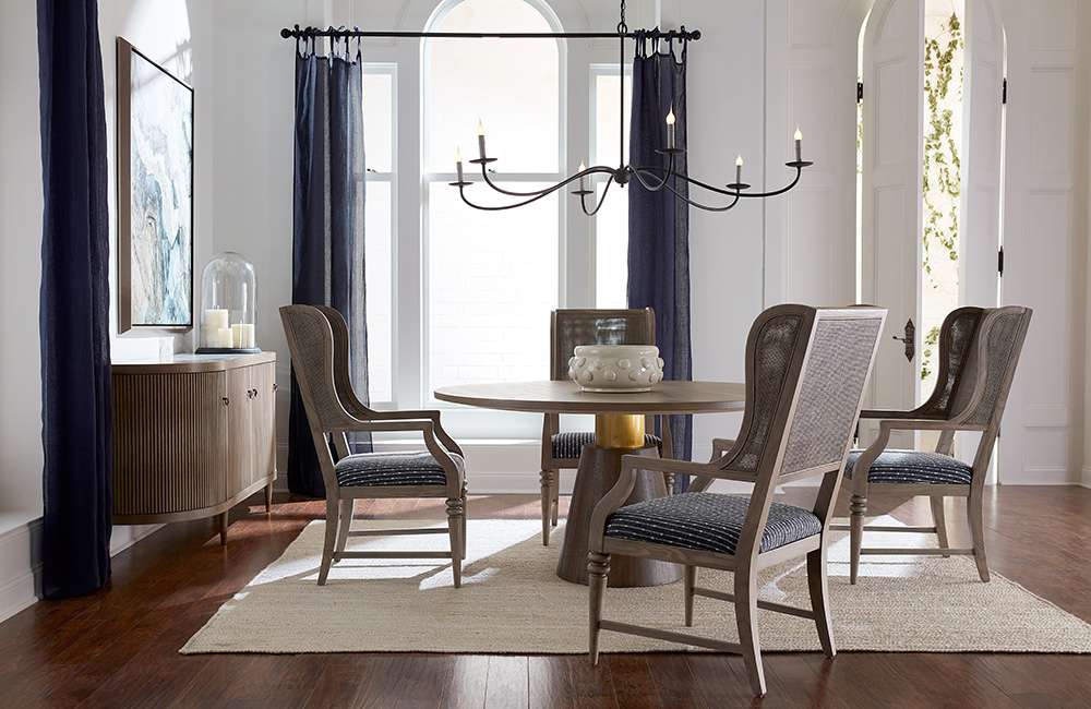 Fairfield Chair Company - Everett Dining Table - 8017-DT veiw 7