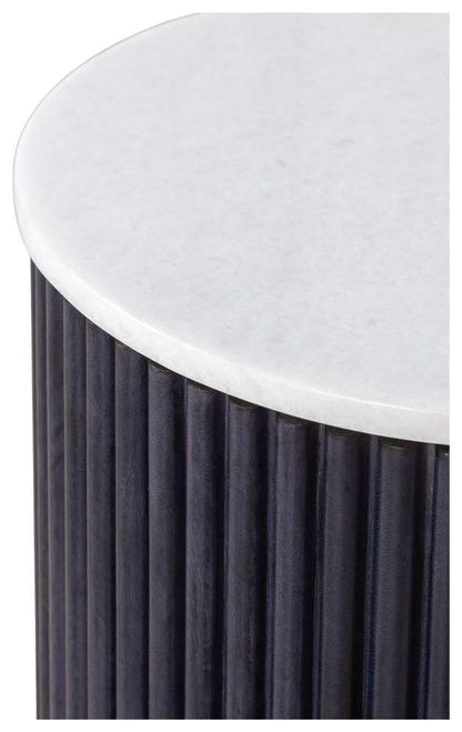 Fairfield Chair Company - Harper Round End Table - 8026-ET veiw 3