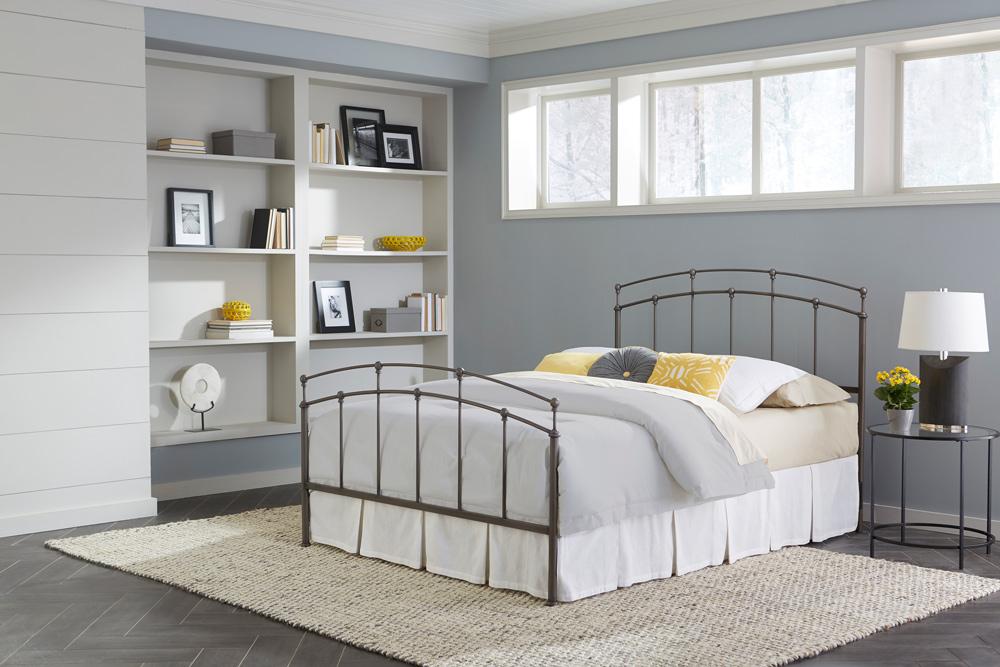 Fashion Bed Group - Fenton Complete Queen Bed with Frame - B41755 veiw 5