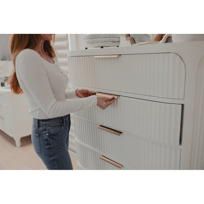 Finn & Louise - Montauk - 5-Drawer Chest - White Finish - FL-B49935-WHITE view 4