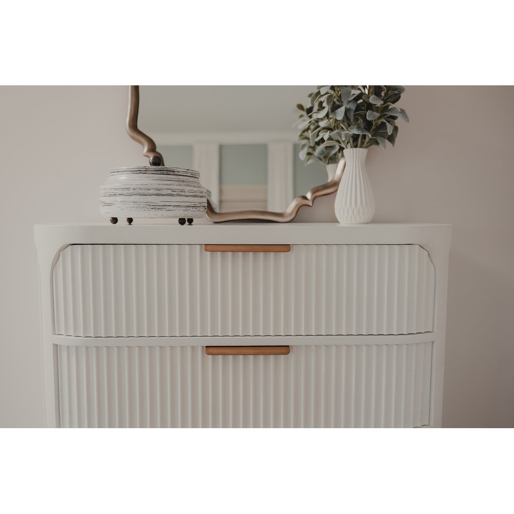 Finn & Louise - Montauk - 5-Drawer Chest - White Finish - FL-B49935-WHITE view 6
