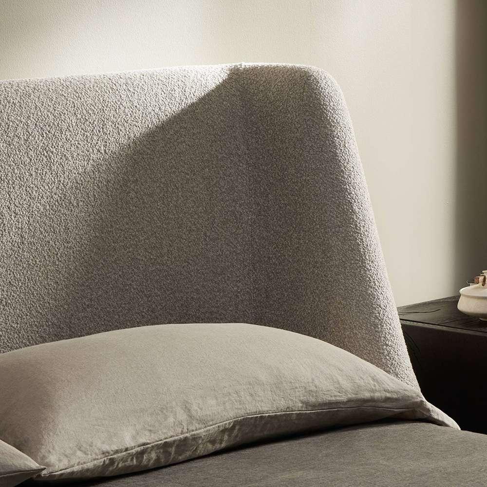 Four Hands - Bina - Paloma Bed - Sattley Fog - King - 242169-003 veiw 9
