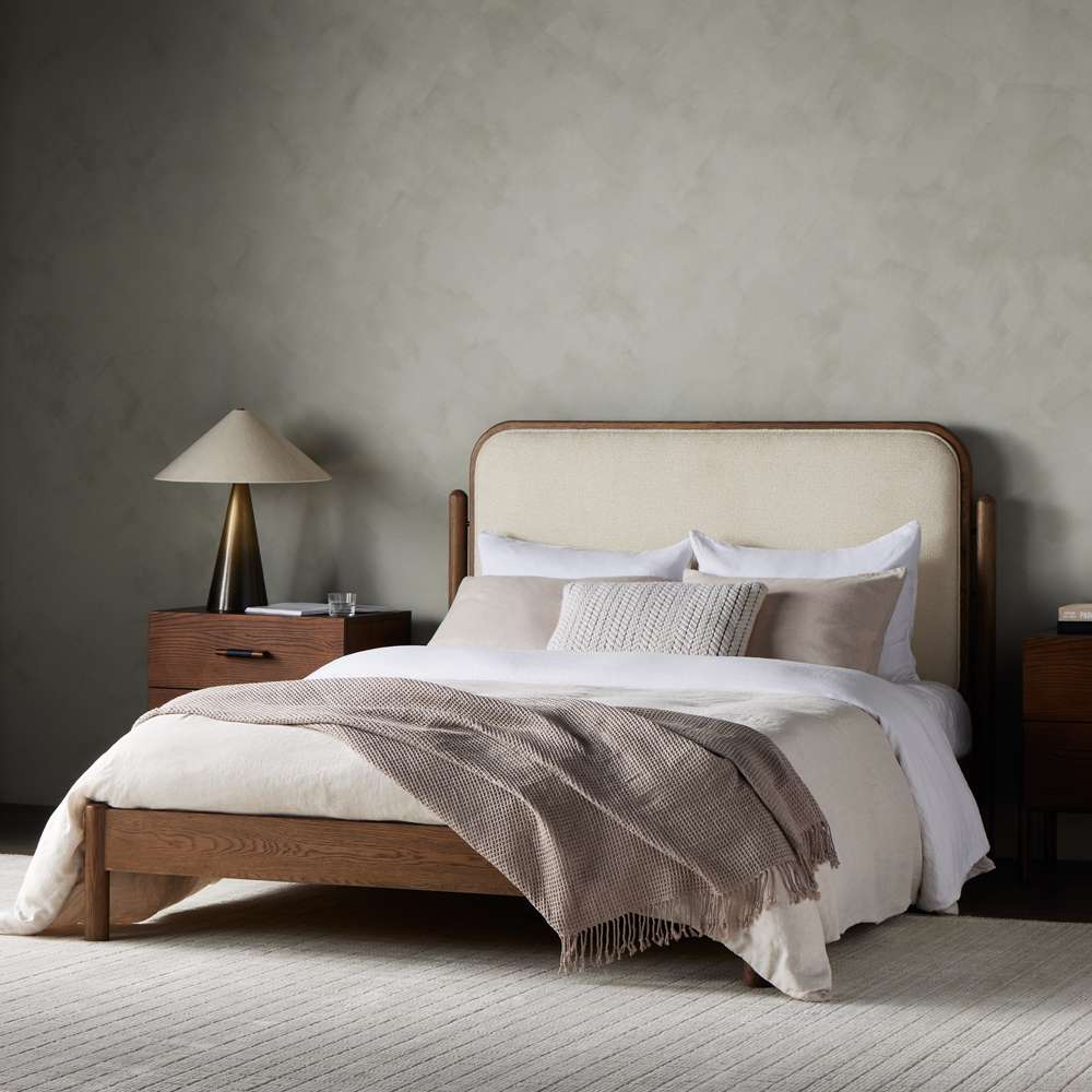 Four Hands - Bolton - Caroline Bed-Smoked Oak-Queen - 226453-004 veiw 2