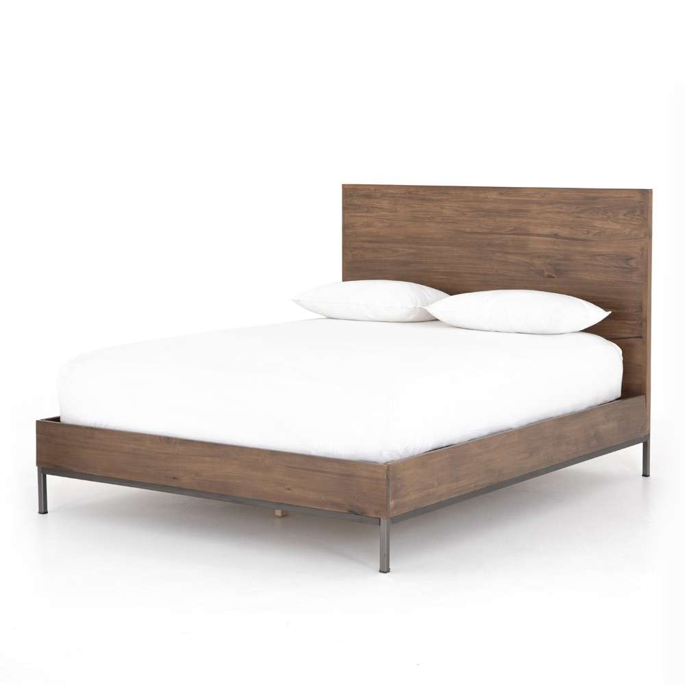 Four Hands - Trey Bed - Auburn Poplar - Queen - 109337-001 veiw 1
