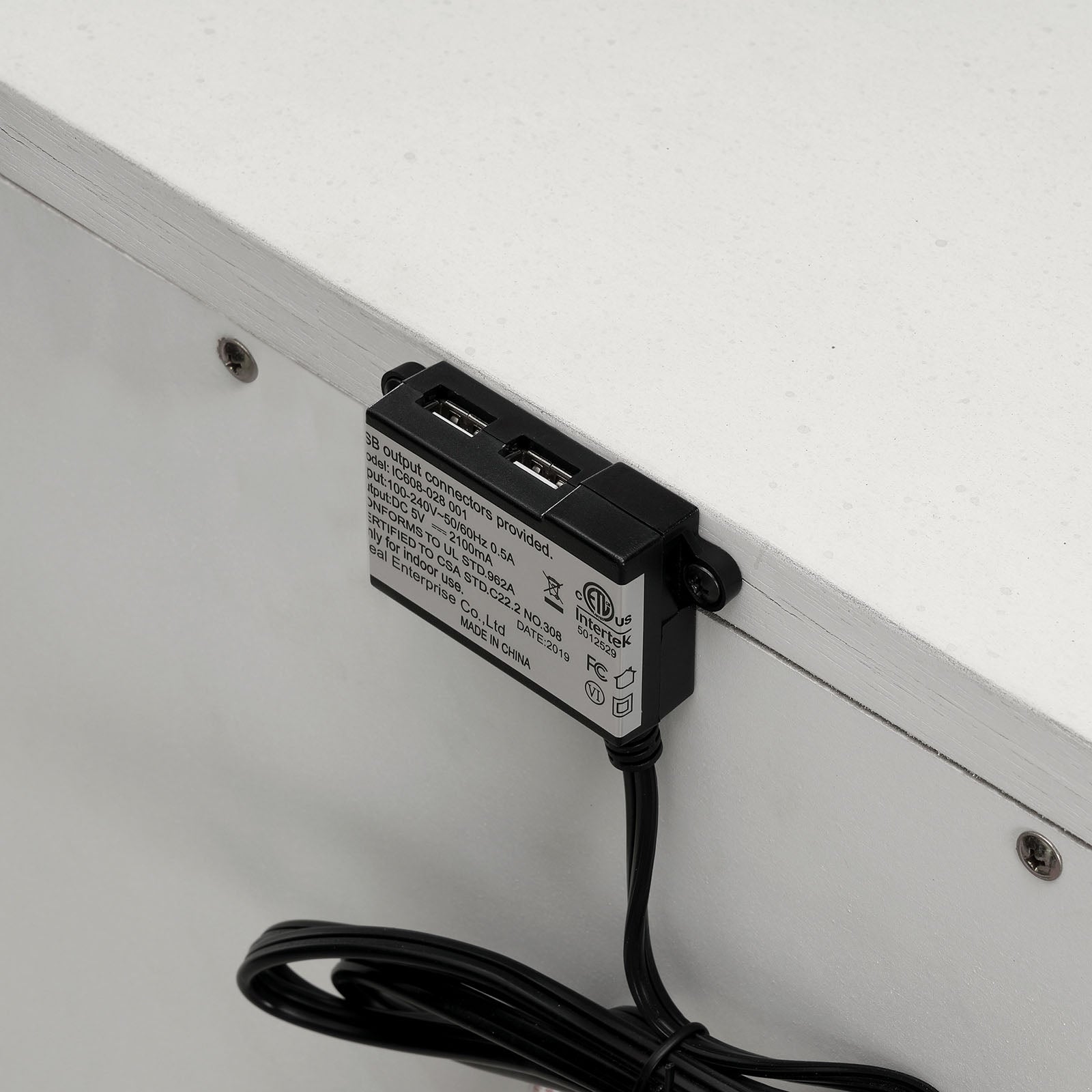 Furniture of America - Alecia Nightstand w/ USB in White - CM7458WH-N View 2