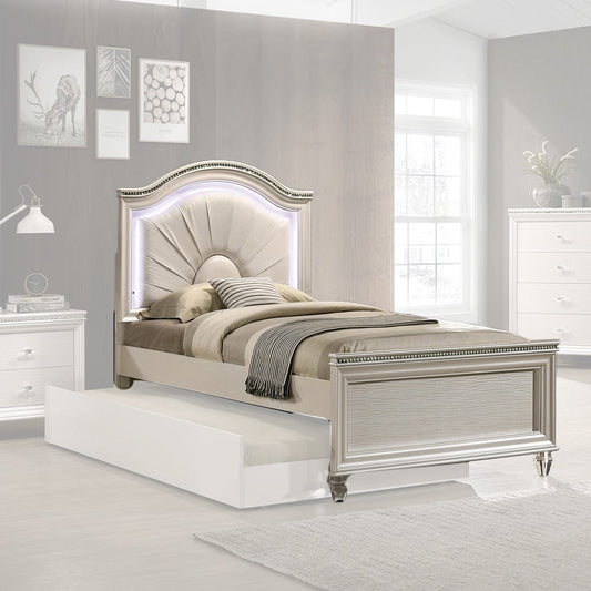 Furniture of America - Allie Full Bed in Pearl White - CM7901F-BED View 1