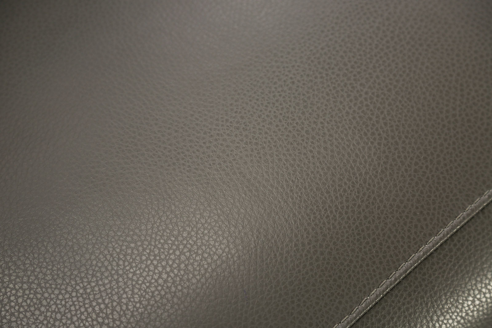 Furniture of America - Altamura Power Loveseat in Gray - FM90002GY-LV-PM-PK View 2