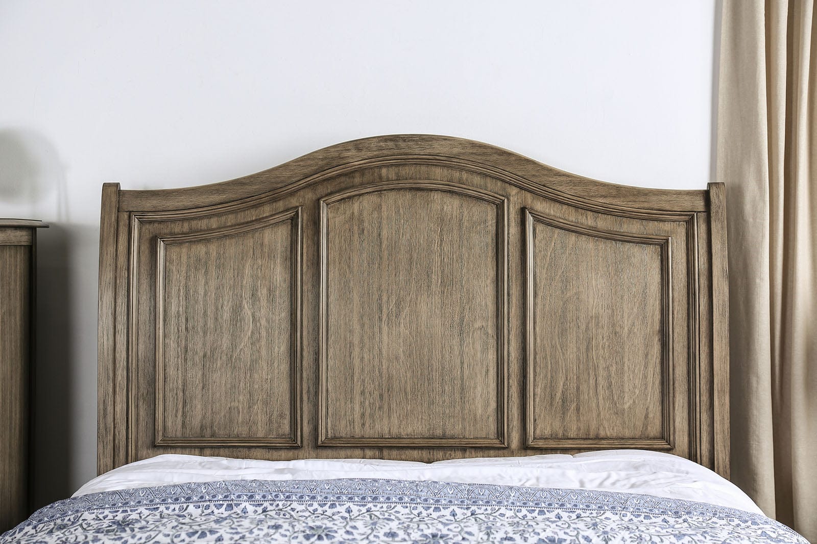 Furniture of America - Belgrade 5 Pc. Queen Bedroom Set w/ Chest in Rustic Natural - CM7613Q-5PC-CHEST View 2