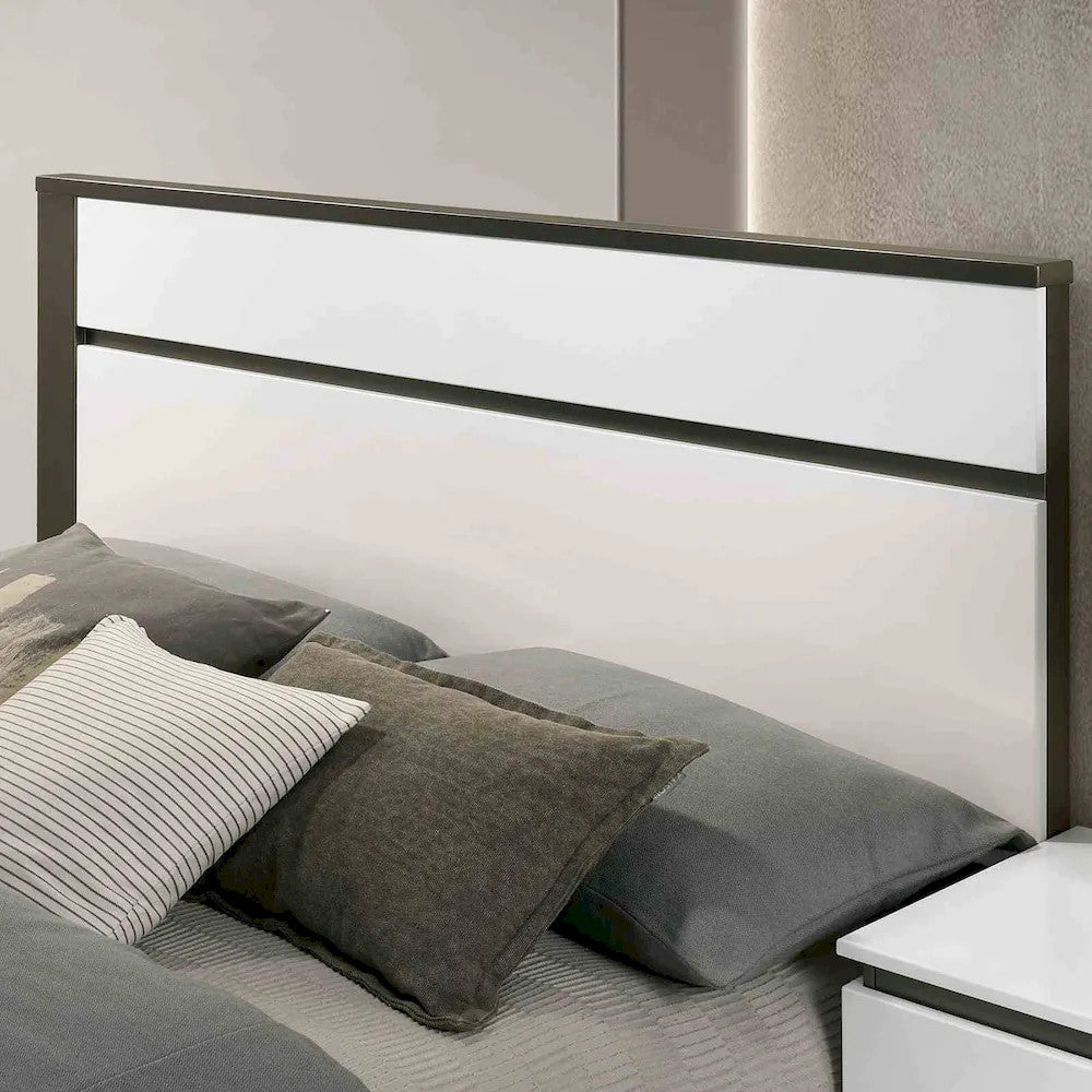 Furniture of America - Birsfelden - 4 Pc. Queen Bedroom Set w/ 2NS - White/Metallic Gray - FOA7225WH-Q-5PC-2NS view 2