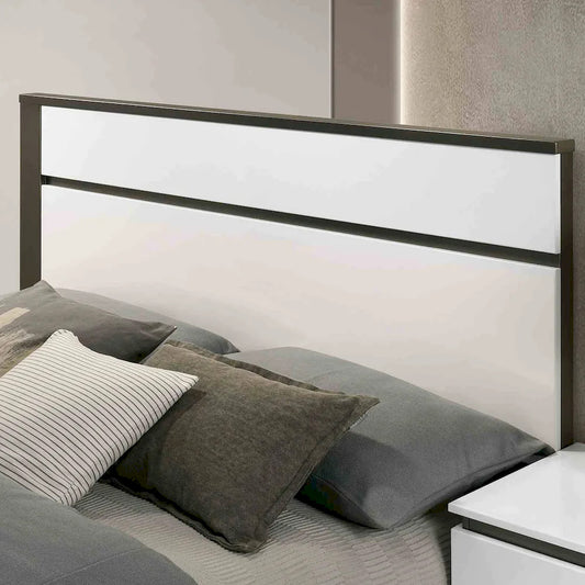 Furniture of America - Birsfelden - 4 Pc. Queen Bedroom Set w/ 2NS - White/Metallic Gray - FOA7225WH-Q-5PC-2NS view 2