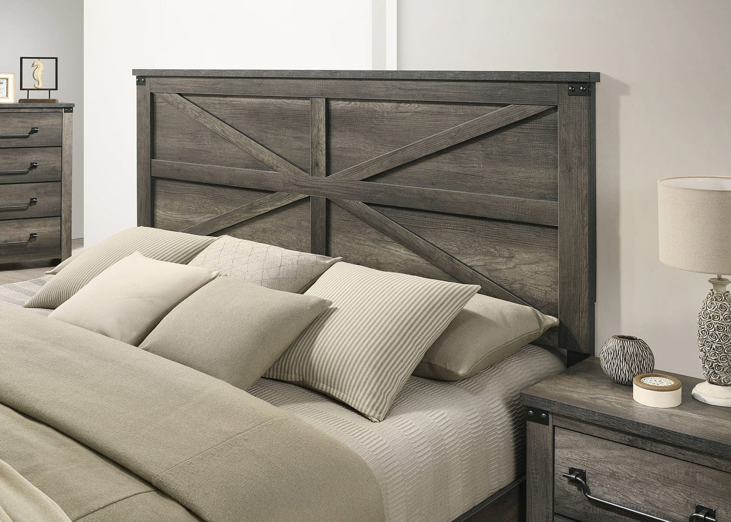 Furniture of America - Britonale Queen Bed in Rustic Gray - FM7218GY-Q-BED View 2