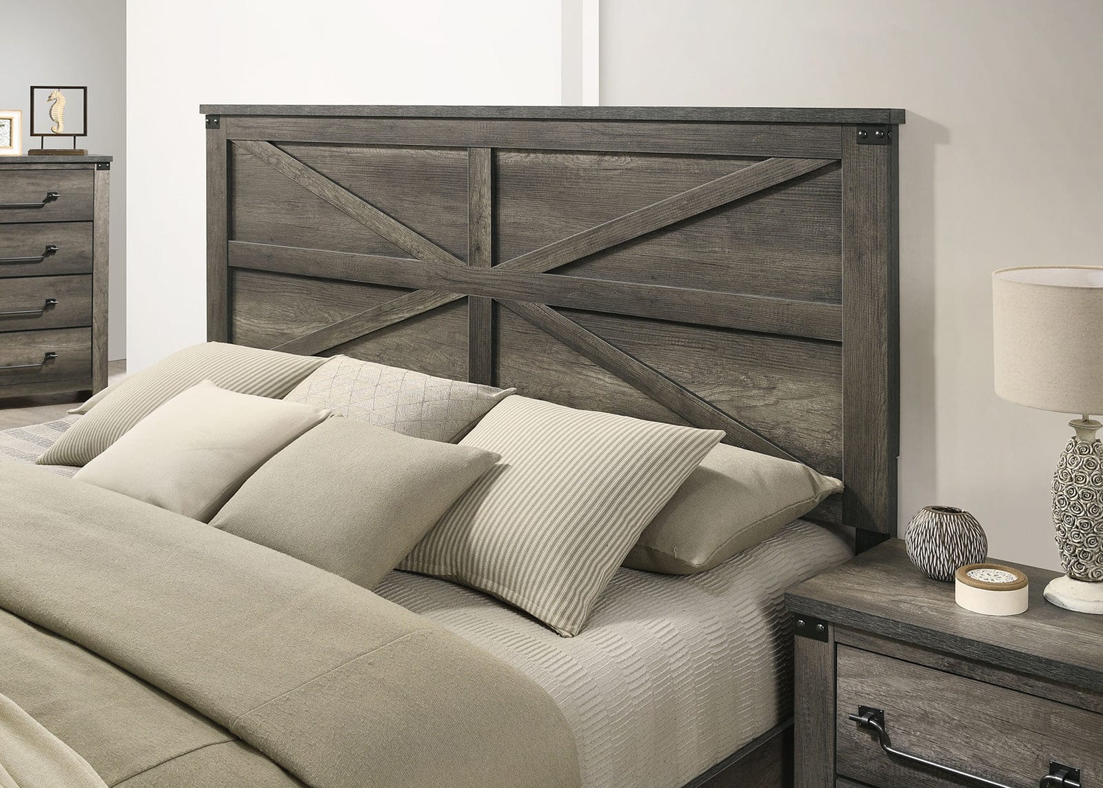 Furniture of America - Britonale Queen Bed in Rustic Gray - FM7218GY-Q-BED View 2