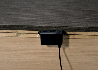 Furniture of America - Camryn Nightstand w/ USB in Warm Gray - CM7589N View 3