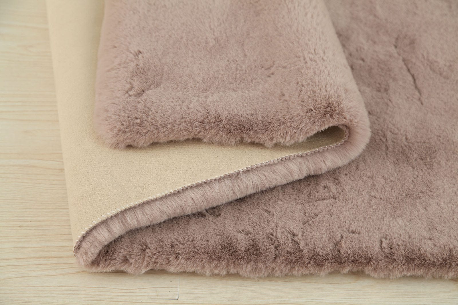 Furniture of America - Caparica 5' X 7' Area Rug in Blush - RG4142 View 4