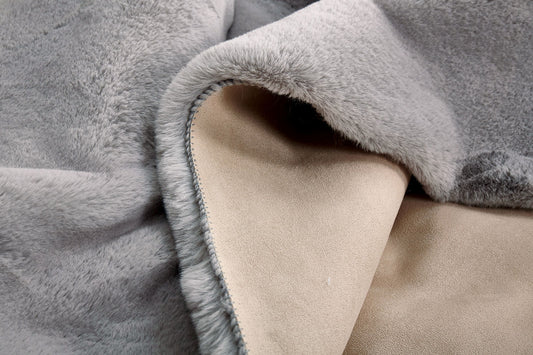 Furniture of America - Caparica 5' X 7' Area Rug in Silver - RG4143 View 2