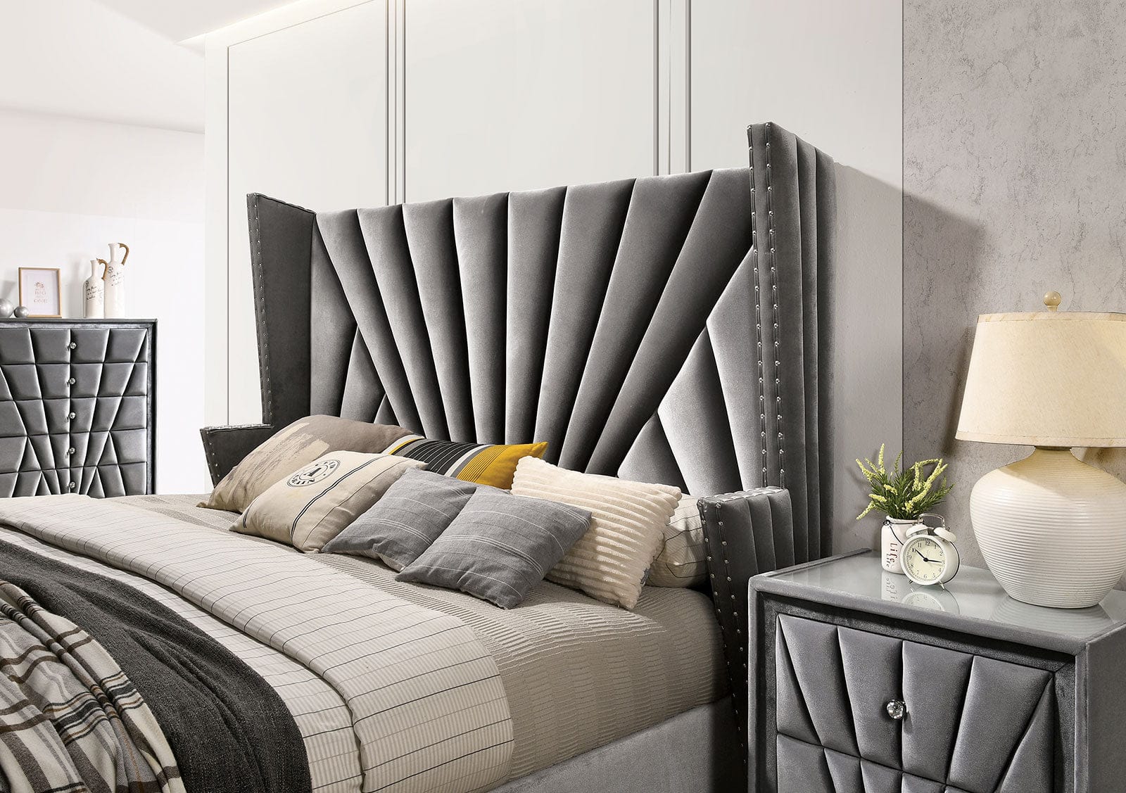 Furniture of America - Carissa Queen Bed in Gray - CM7164Q-BED View 3