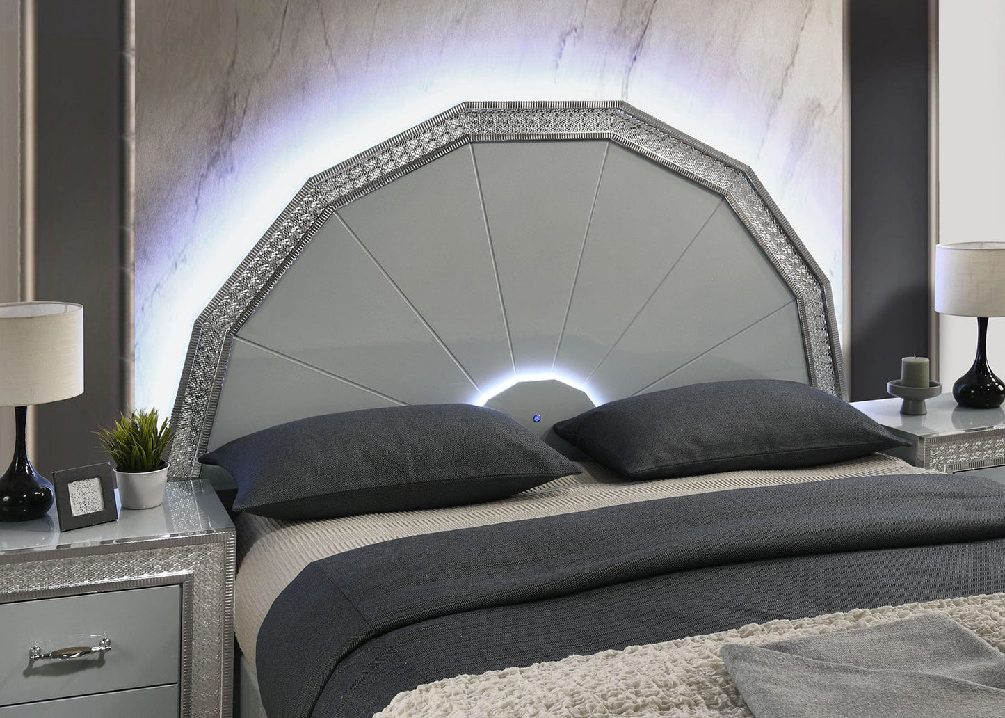 Furniture of America - Cassiopeia Queen Bed in Metallic Gray - FM7253GY-Q-BED View 3