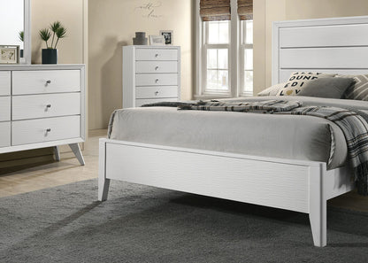 Furniture of America - Dortmund 5 Pc. Queen Bedroom Set w/ Chest in White - CM7465WH-Q-5PC-CHEST View 2