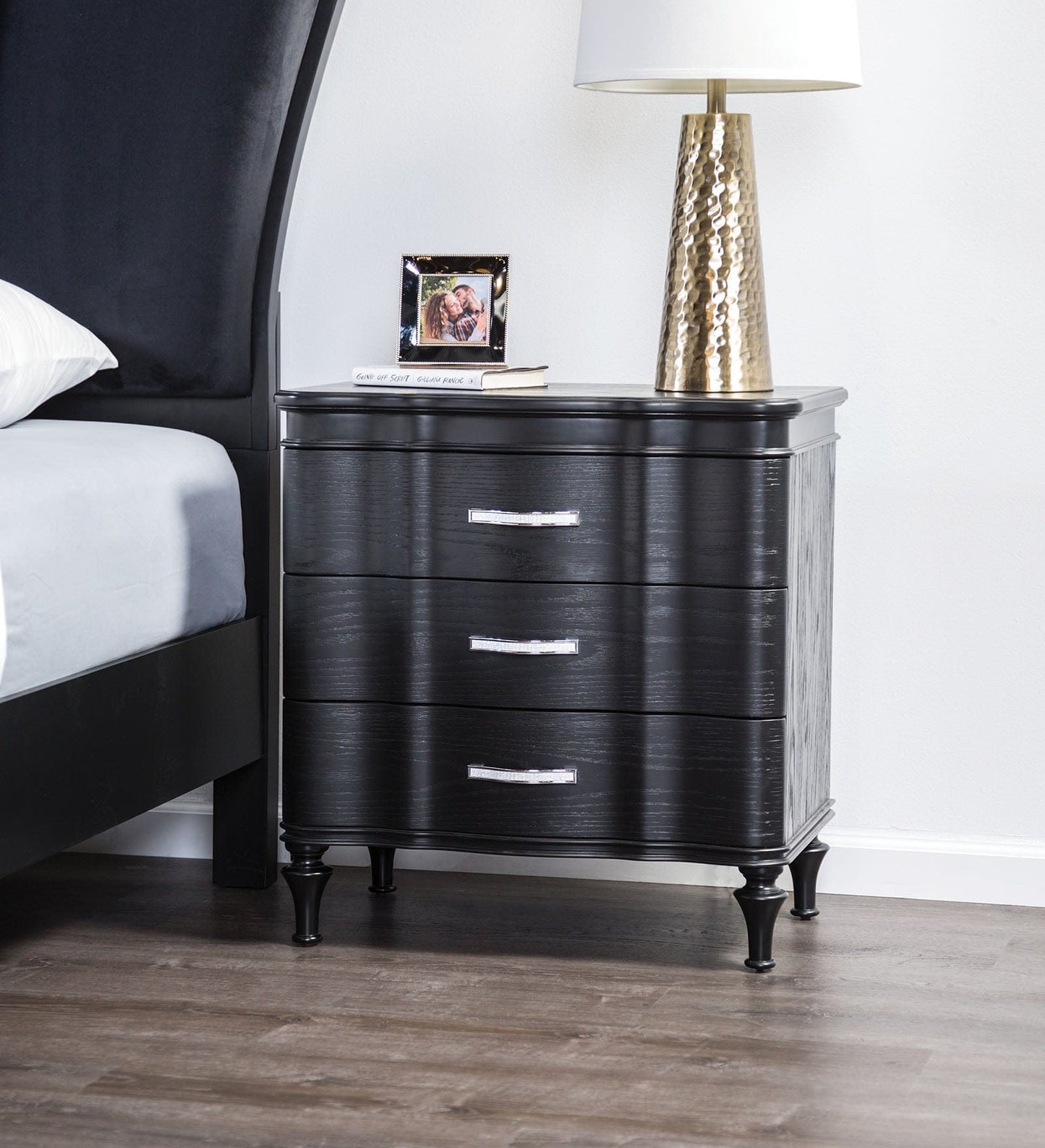 Furniture of America - Eleanora 5 Pc. Queen Bedroom Set w/ Chest in Black - FM7416BK-Q-5PC-CHEST View 6