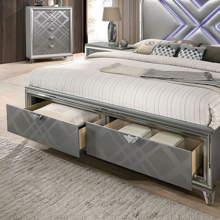 Furniture of America - Emmeline 5 Pc. Queen Bedroom Set w/ Chest in Silver - FOA7147Q-5PC-CHEST View 4