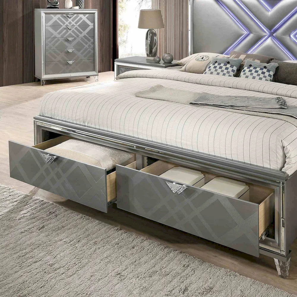 Furniture of America - Emmeline - E.King Bed, Silver - FOA7147EK-BED view 4