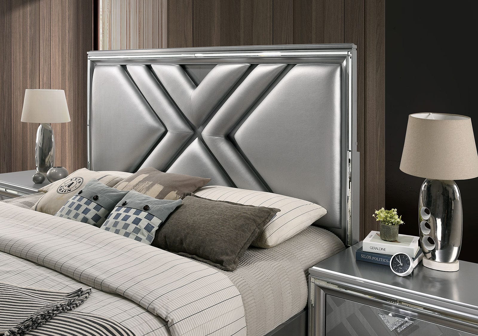 Furniture of America - Emmeline Queen Bed in Silver - FOA7147Q-BED View 2