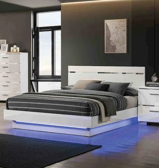 Furniture of America - Erlach - E.King Bed, White/Chrome - FOA7189WH-EK-BED view 1