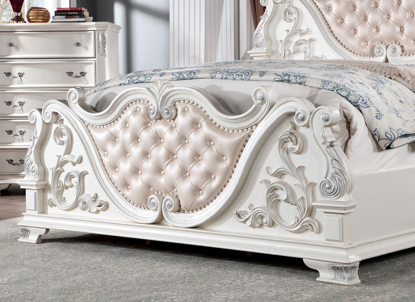 Furniture of America - Esparanza 5 Pc. Queen Bedroom Set w/ Chest in Pearl White - CM7478WH-Q-5PC-CHEST View 3