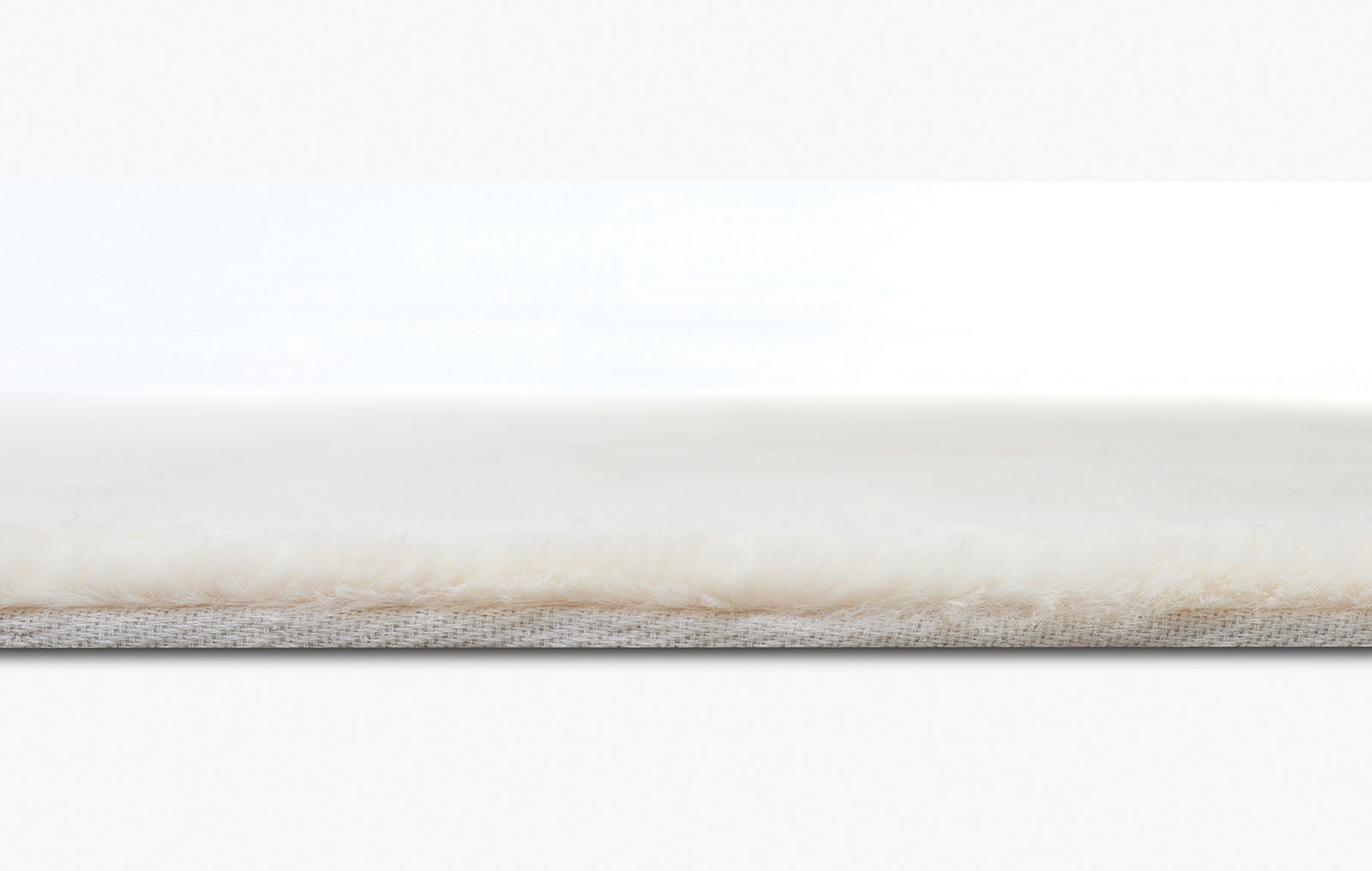 Furniture of America - Famalica 5' X 7' Area Rug in Off-White - RG5137 View 5